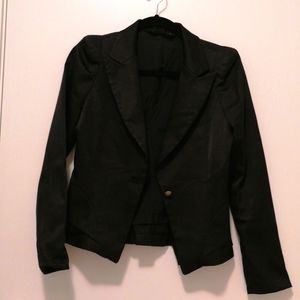 ⚡️SOLD⚡️ Short cut black dress blazer